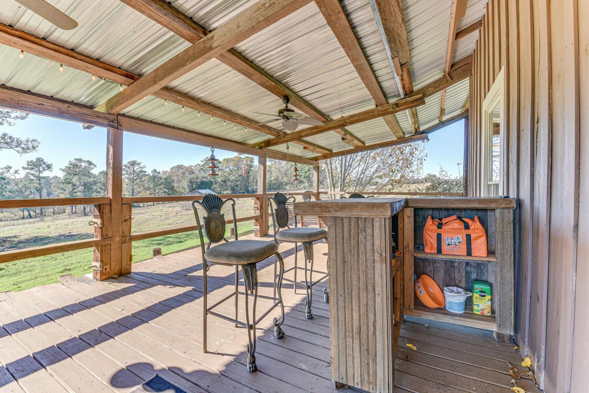 Pet-Friendly Opp Vacation Rental With Spacious Deck! Exterior photo