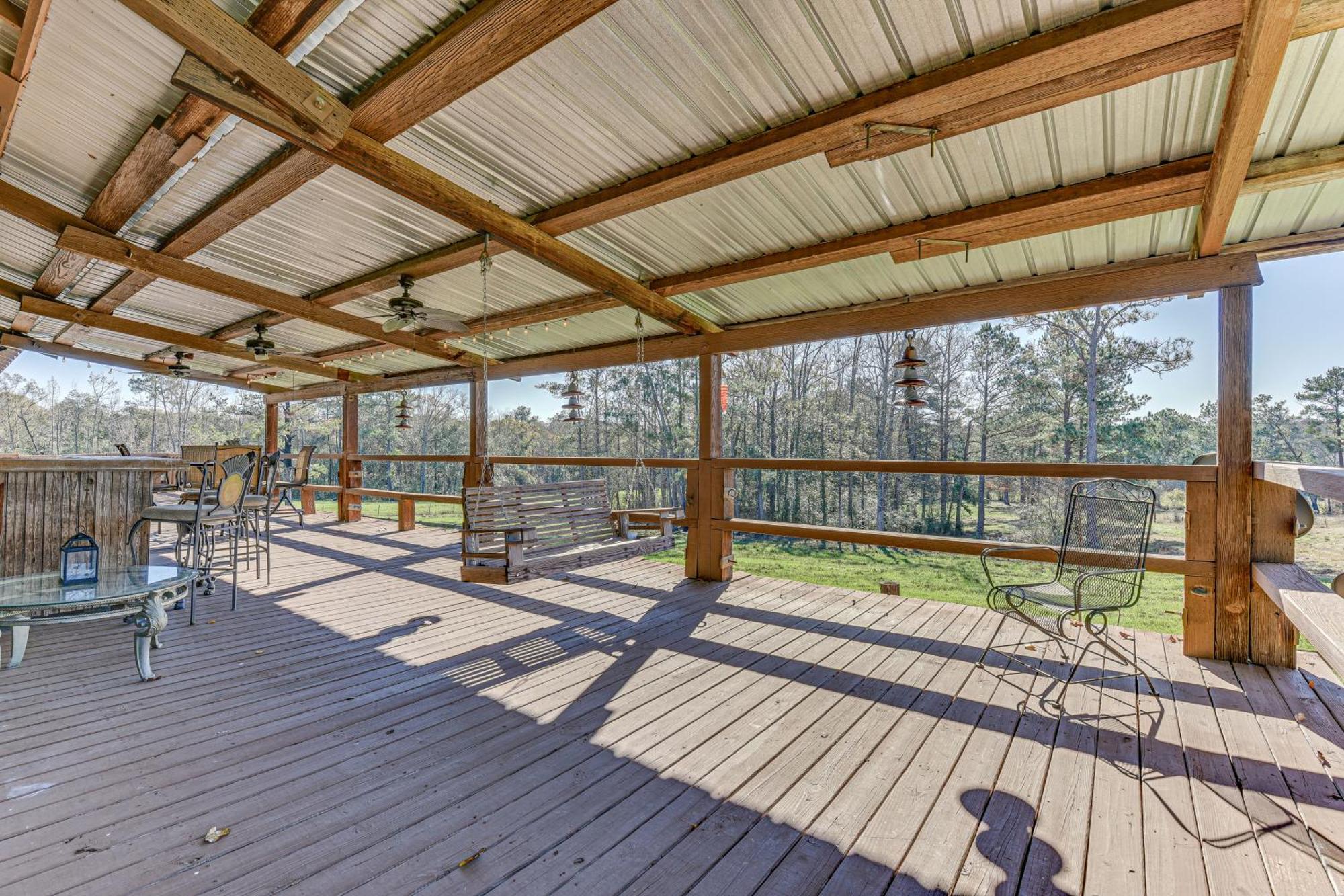 Pet-Friendly Opp Vacation Rental With Spacious Deck! Exterior photo